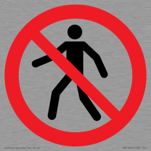 P004 Prohibition: No thoroughfare